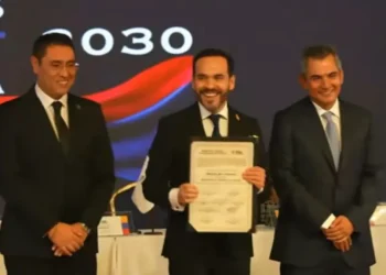 Abelardo De La Espriella recibe credencial del CNE y queda oficialmente acreditado como presidente electo de Colombia