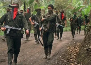 Alerta en colombia: crece 165% la presencia de grupos armados y contraloría pide reforzar inversión en defensa