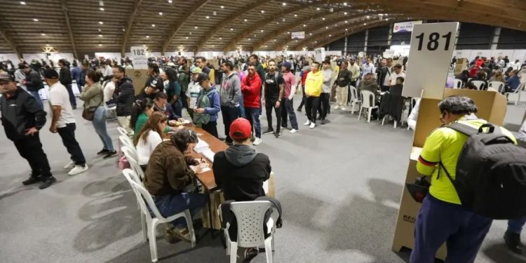 Experto en ciberseguridad cuestiona teoría de fraude electoral planteada por Petro