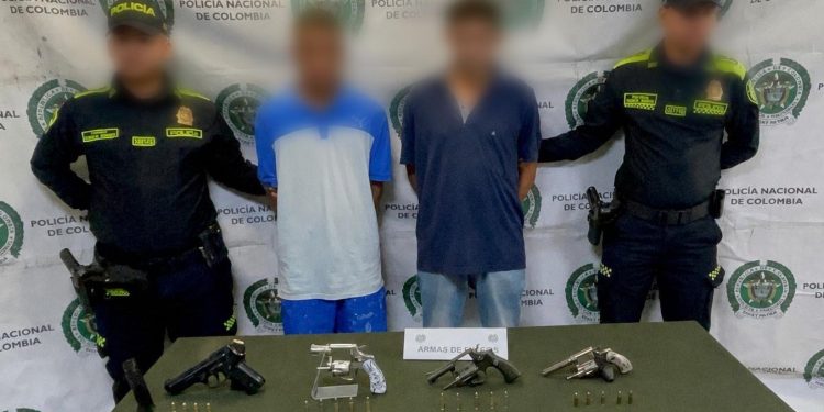 Desmantelan presunto centro de acopio de armas de ‘Los Costeños’