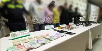 Cae red que enviaba armas desde Estados Unidos a grupos criminales en Colombia: nueve capturados