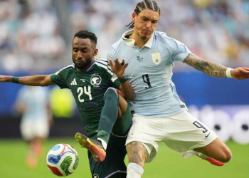 Uruguay decepciona en su estreno y apenas rescata un empate ante Arabia Saudita