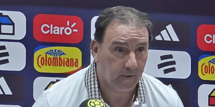 “Lo vamos manejando”: Néstor Lorenzo confirma el jugador que está en duda para el debut de Colombia