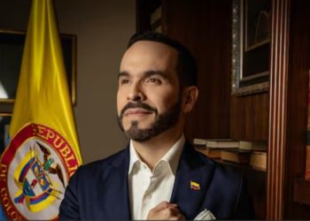 Abogado explica que la doble nacionalidad no inhabilita a Abelardo de la Espriella para ejercer la Presidencia