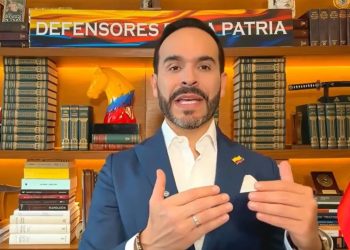 Abelardo de la Espriella anuncia que mantendrá comunicación directa con los colombianos durante el empalme