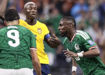 México volvió a sonreír en un Mundial: venció a Ecuador y clasificó a los octavos de final