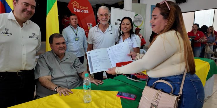 Atlántico alcanza 17.400 títulos de vivienda entregados y protege el futuro de las familias