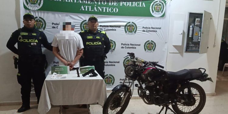 Terror en Palmar de Varela: Joven atacó una casa a tiros y se enfrentó a bala con la Policía