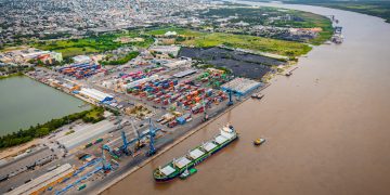 Barranquilla consolida su liderazgo portuario con aumento de exportaciones e importaciones en primer semestre de 2026: alcalde Char