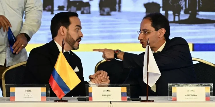 Entre auditorías y total desconfianza arrancó la transición entre los gobiernos de Petro y De la Espriella