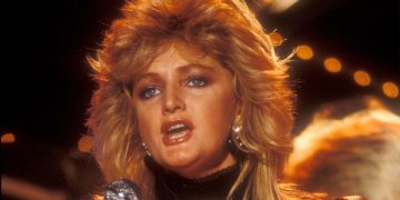 El último eclipse del corazón: adiós a la legendaria Bonnie Tyler y su voz de trueno