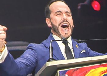 Defensores de la Patria inicia trámite para convertirse en partido político