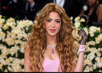 Shakira impulsa campaña para apoyar la educación de niños afectados por los terremotos en Venezuela