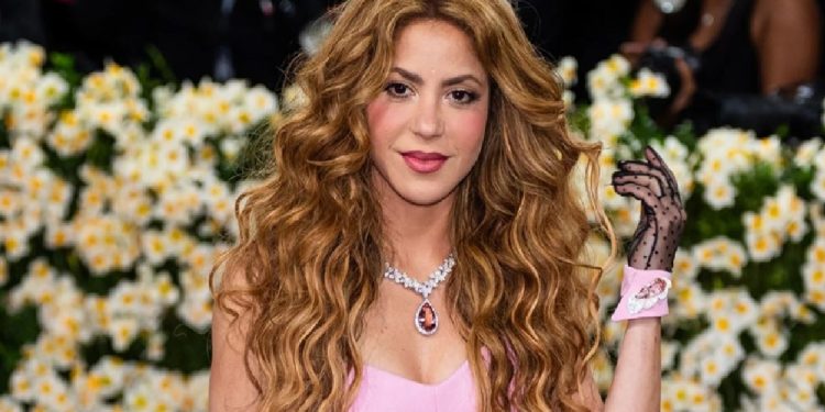 Shakira impulsa campaña para apoyar la educación de niños afectados por los terremotos en Venezuela