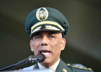 Defensa del general (r) Zapateiro presenta nuevas pruebas para controvertir imputación por presunto acoso sexual