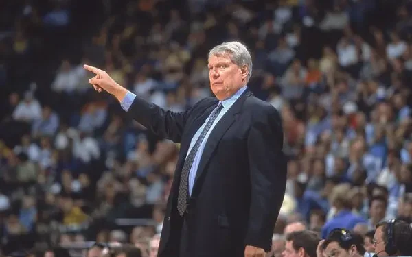 Murió Don Nelson, leyenda de NBA