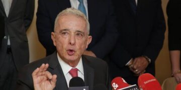 Centro Democrático prepara contrarreforma pensional tras aval de la Corte: Uribe anticipa cambios y apunta contra Colpensiones
