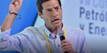 Mauricio Gómez anuncia respaldo a comerciantes y emprendedores afectados por el fuerte sismo