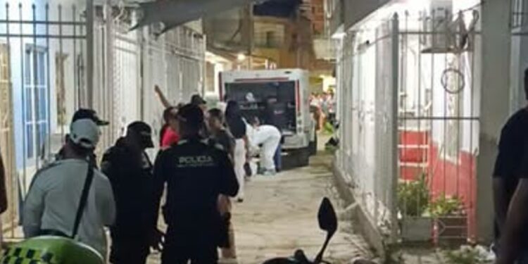 En ataque armado mueren dos amigos dentro de una casa en Nuevo Éxito, Soledad