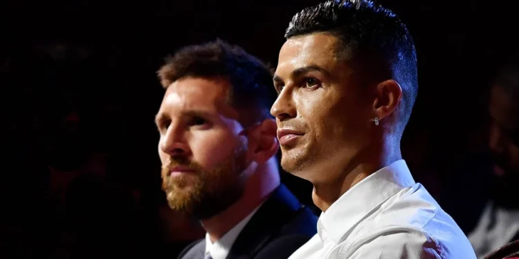 Cristiano consuela a Messi por el fallecimiento de su padre