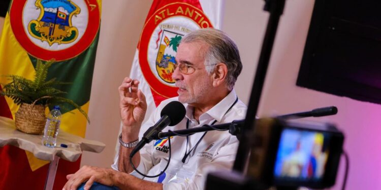 “Los extorsionistas quedarán sin posibilidades de seguir delinquiendo”: gobernador Verano destaca traslado de personas vinculadas a Los Pepes y Los Costeños