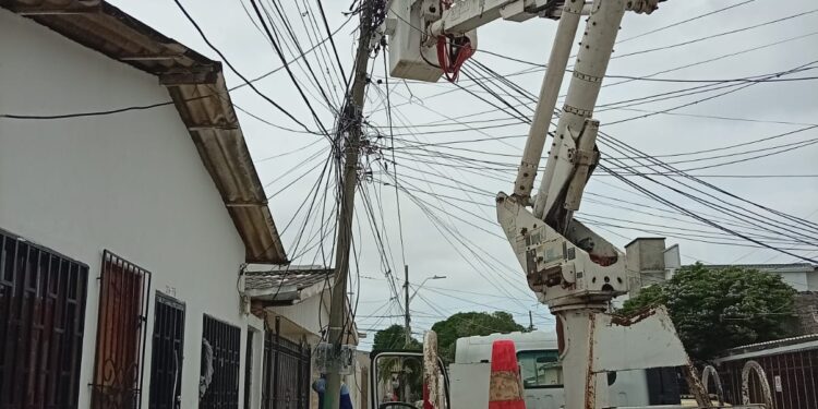 Ojo al dato: cortes de energía por instalación y cambio de postes este miércoles en estos sectores del Atlántico