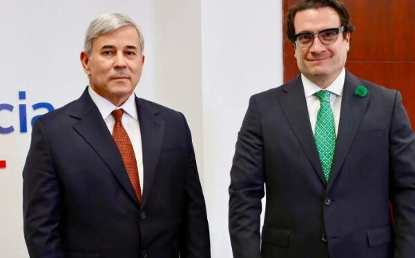 Abogado samario llega a una de las entidades clave del Gobierno De La Espriella: Joaquín José Méndez asume en Notariado