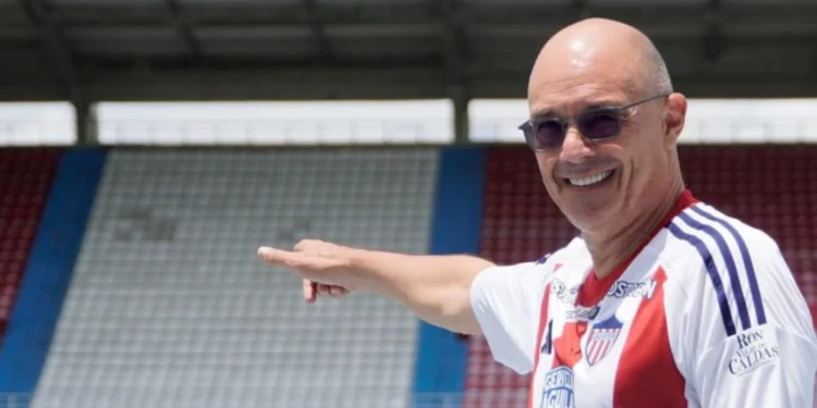 Alfredo Arias deja de ser técnico del Junior tras un flojo arranque y la eliminación en Copa Colombia