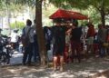 Sicarios llegaron en moto y lo atacaron a tiros: comerciante fue asesinado en Caribe Verde, Barranquilla