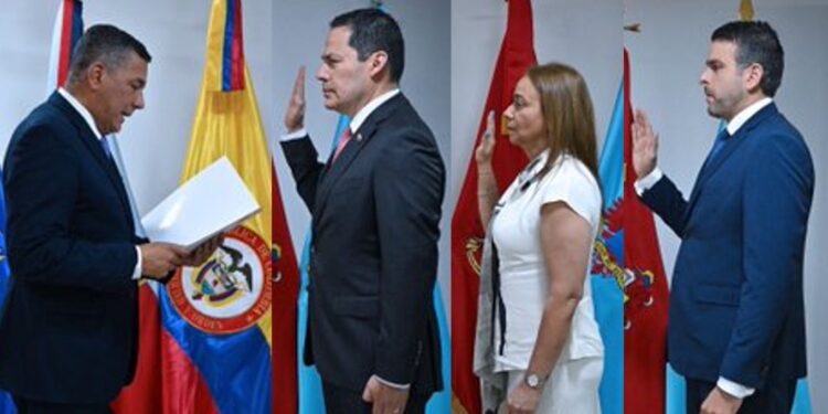 Jorge Eduardo Mora mueve la cúpula del Ministerio de Defensa y posesiona a tres nuevos viceministros