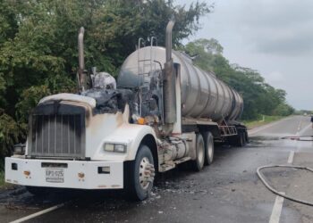 Terror en carretera del Atlántico: delincuentes habrían detenido e incendiado un camión cisterna en Sabanagrande