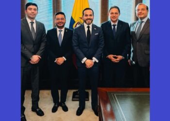 De La Espriella se reúne con el nuevo contralor Jorge Laverde y plantea una ofensiva conjunta contra la corrupción