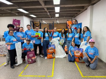 Solidaridad por los animales: ya son 36 toneladas de ayudas para mascotas afectadas por el terremoto