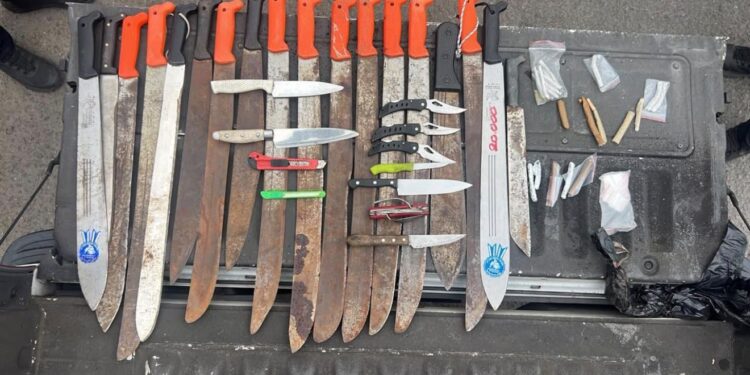 Operativo en El Campín deja armas y drogas incautadas antes del partido entre Nacional y Fortaleza