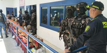 Así fue el traslado de 20 presos de alta peligrosidad desde Barranquilla hacia Bogotá