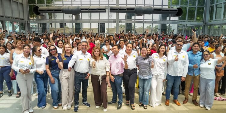 Alcaldía de Barranquilla destina apoyo económico a 600 estudiantes de la IUB para garantizar su permanencia en la educación superior