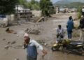 Avalancha en Nepal deja al menos 16 muertos y cerca de 400 desaparecidos: crece la emergencia en la frontera con el Tíbet