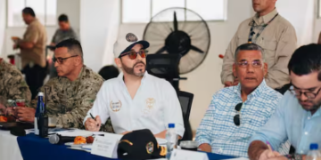 Presidente De La Espriella lidera consejo de seguridad en Tolima por incendios forestales