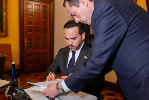 Presidente De La Espriella anuncia paquete de medidas para reducir hasta en 50 % el valor de las multas de tránsito y frenar abusos en fotomultas