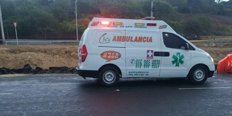 Camioneta terminó dentro de una cuneta tras salirse de la vía en la Circunvalar, sector Alameda del Río