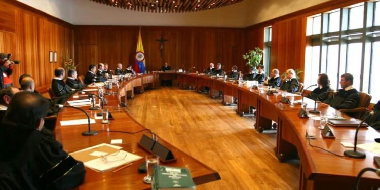 Golpe de la Corte a los críticos de la reforma pensional: nuevo sistema de Petro queda en pie
