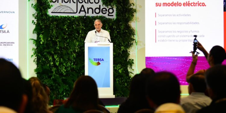 Descentralizar las decisiones del sistema energético propone el gobernador del Atlántico, Eduardo Verano