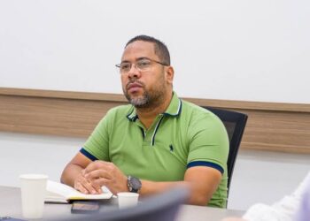 Leyton Barrios retoma la rectoría de Uniatlántico y llama a recuperar la unidad institucional