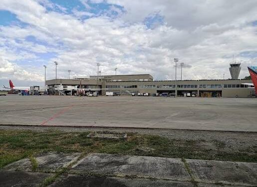 Aeropuerto de Cali vuelve a operar tras falla eléctrica causada por el terremoto