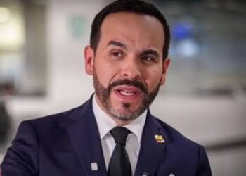 De La Espriella advierte a alcaldes y gobernadores: “No acepto que se pierda un solo peso”