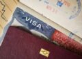 EE. UU. prepara una masiva revocatoria de visas B1 y B2: miles de solicitantes de asilo quedarían en la mira