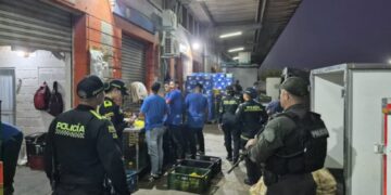 Policía refuerza la seguridad en la Central de Abastos de Soledad desde la madrugada
