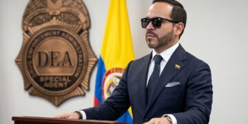 La DEA destaca golpe contra el narcotráfico en Colombia tras operativo militar que evitó la distribución de 1,8 millones de dosis