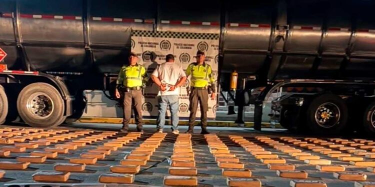 Incautan más de 3,1 toneladas de cocaína y marihuana en operativos realizados en Quindío y Huila