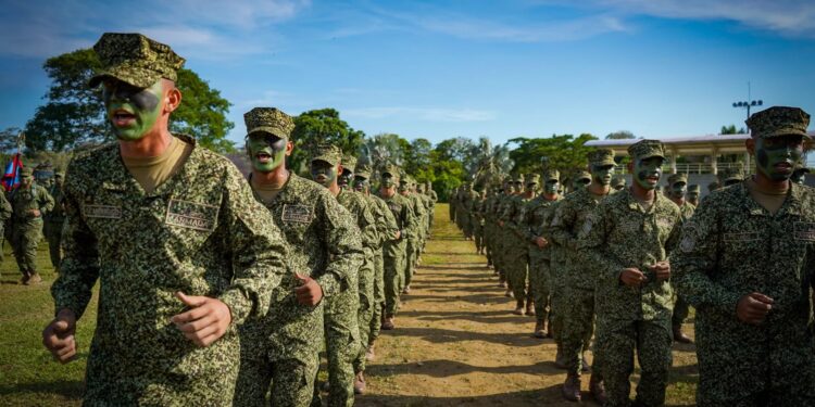 Armada incorpora 326 nuevos Infantes de Marina para reforzar la seguridad en Colombia